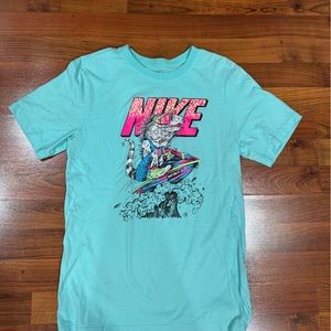 Men’s Nike shirt